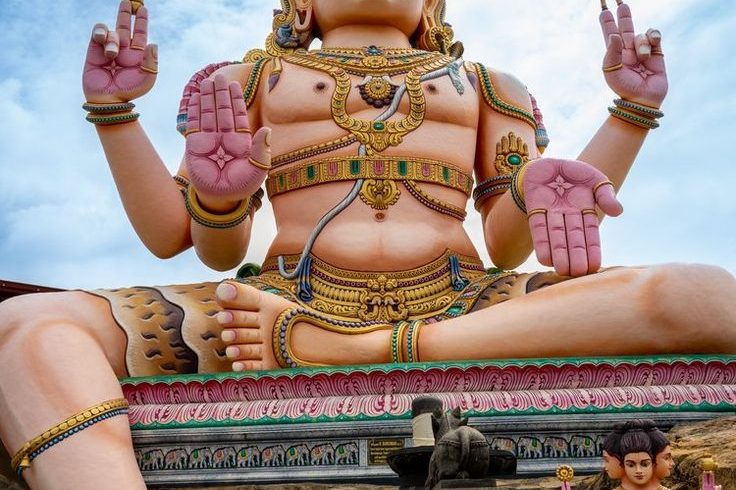 Destinations a statue of lord shiva in the sri thirukoneswaram kovil temple in trincomalee, sri lanka