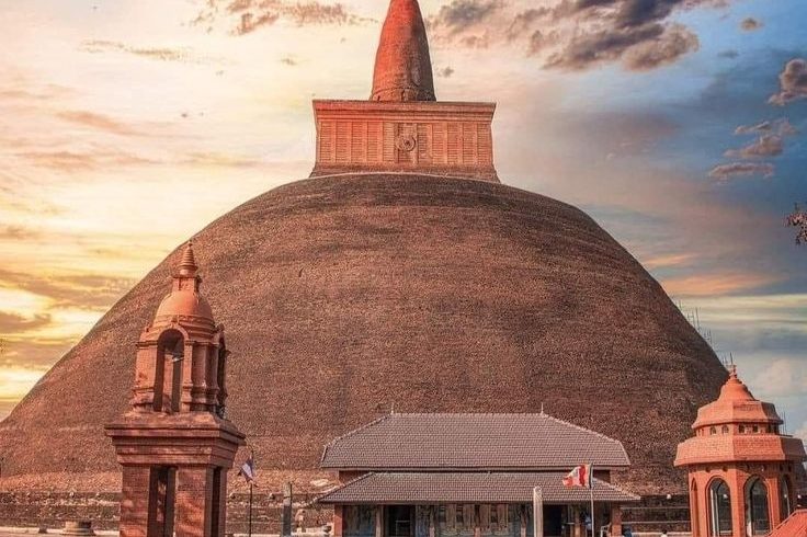 Destinations anuradhapura (1)