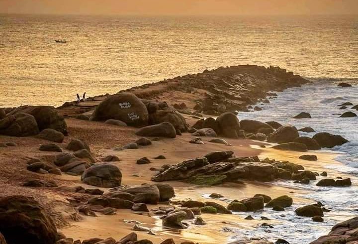 kirinda beach, sri lanka